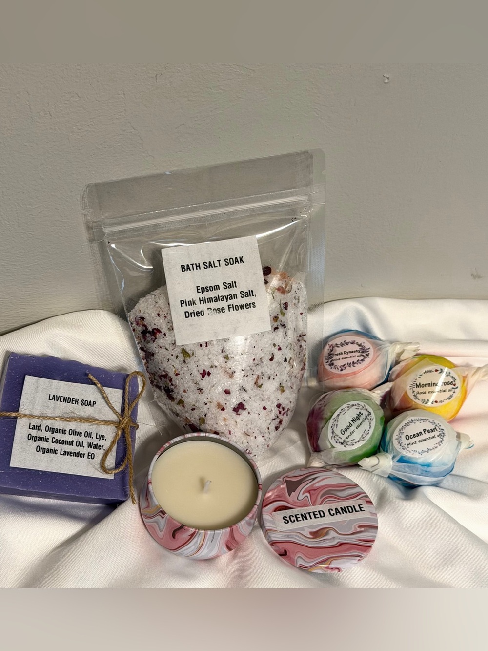 Bath Salt Soak - Pink Himalayan Salt with Dried Rose Flowers